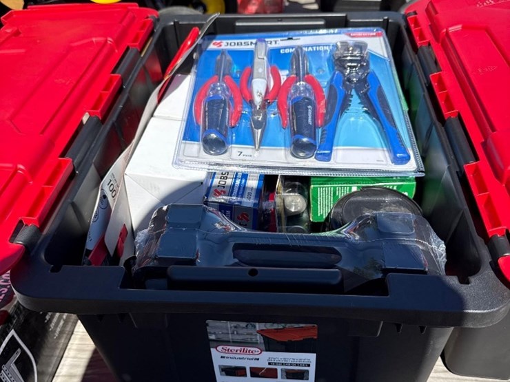 2200---box-of-miscellaneous-tools-image-1