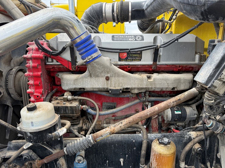 2014-peterbilt-389-image-9
