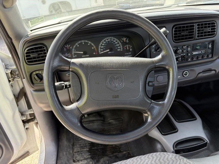 2000-dodge-dakota-image-13