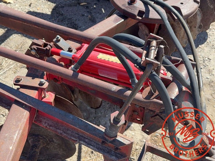 massey-ferguson-52-image-11