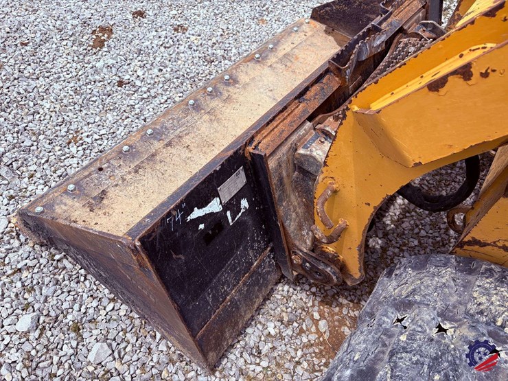 2020-caterpillar-259d3-image-64