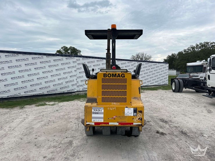 2000-bomag-bw11rh-image-19