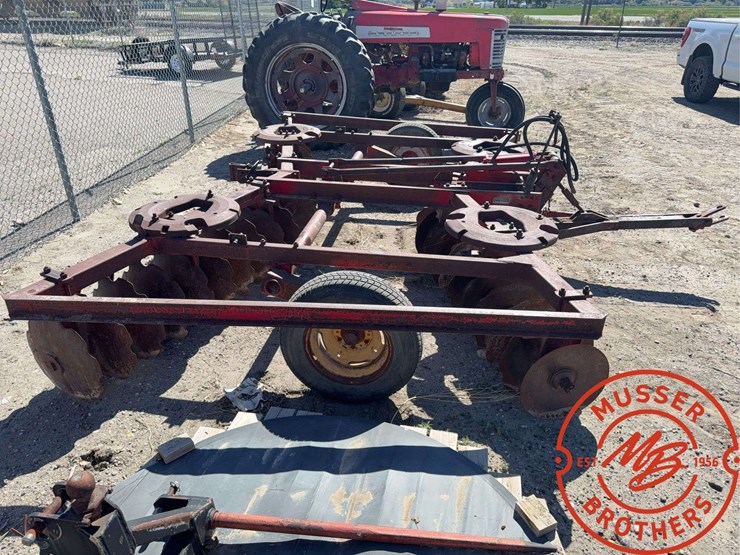massey-ferguson-52-image-4