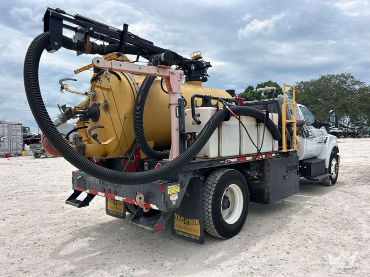 2019-ford-f750-image-3