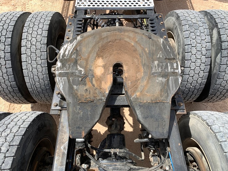 2019-western-star-4900-image-13