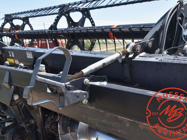 2009-case-ih-2152-image-29