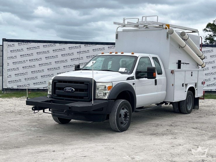 2016-ford-f550-image-1