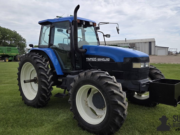 new-holland-tm165-image-3