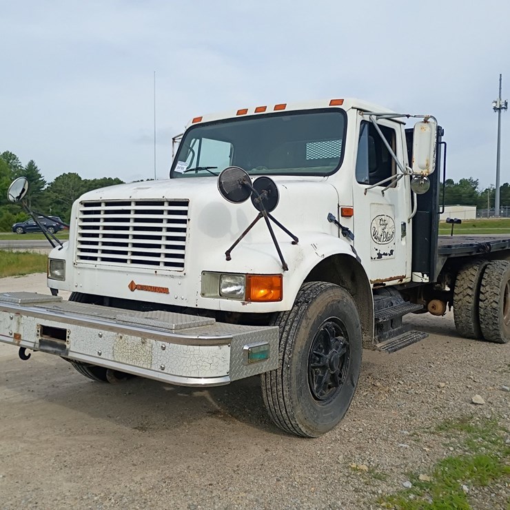 1993 INTERNATIONAL 4700