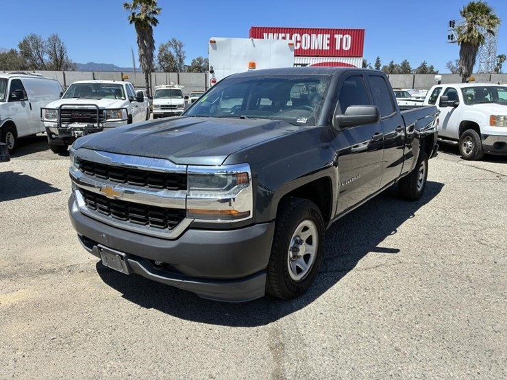 2019-chevrolet-silverado-1500-image-1