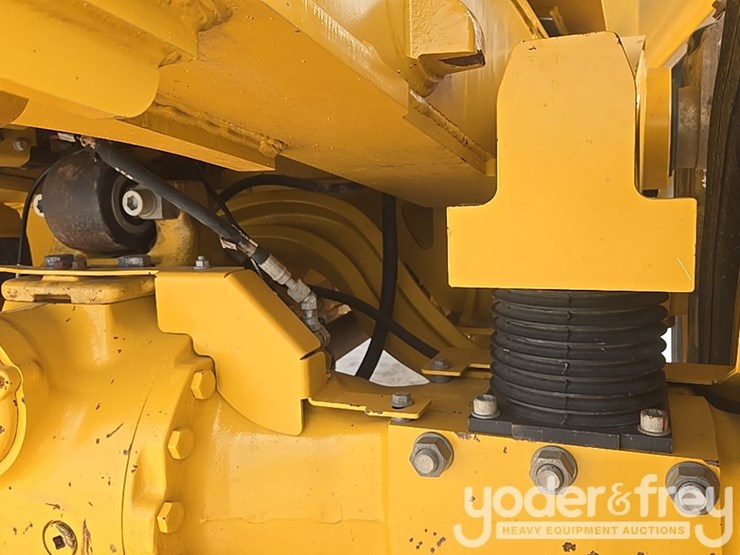 2023-deere-260e-image-26