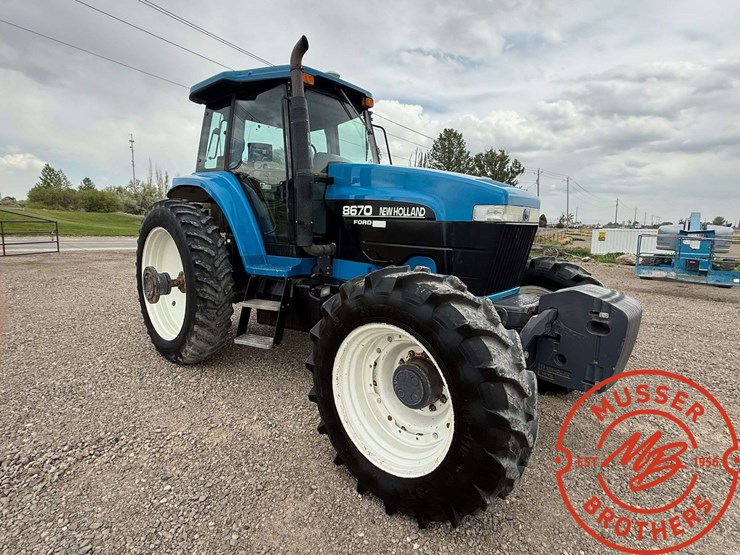 new-holland-8670-image-2