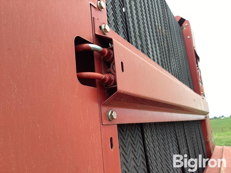 case-ih-rbx562-image-20