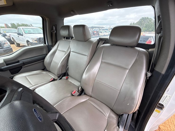 2017-ford-f150-xl-image-13