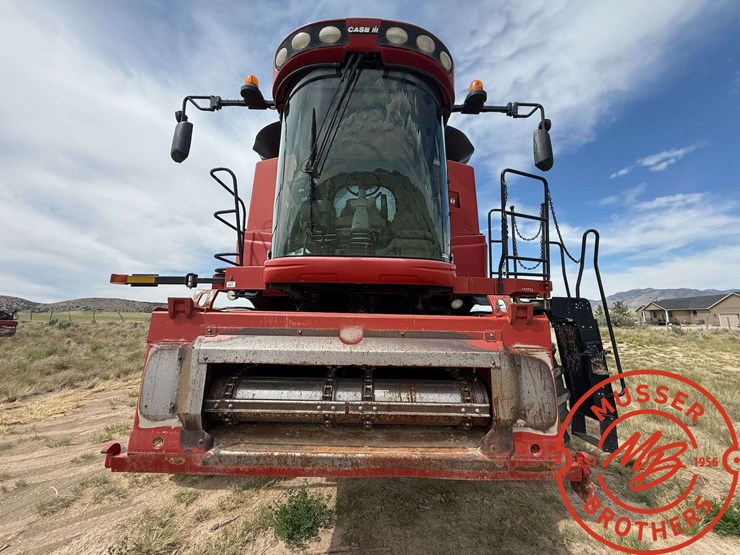 case-ih-7010-image-7