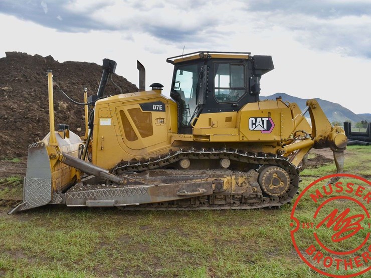 2010-caterpillar-d7e-image-4