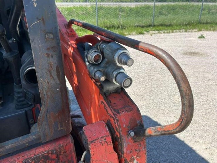 2018-kubota-ssv65-image-46