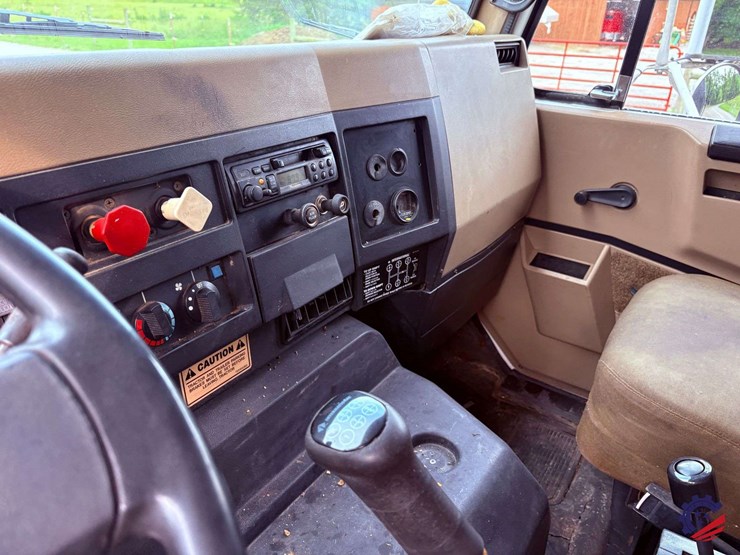 1994-international-8100-image-60