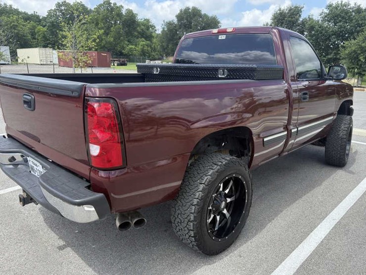 2000-chevrolet-silverado-1500-image-6