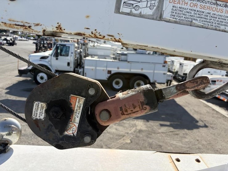 2009-auto-crane-8406h-image-22