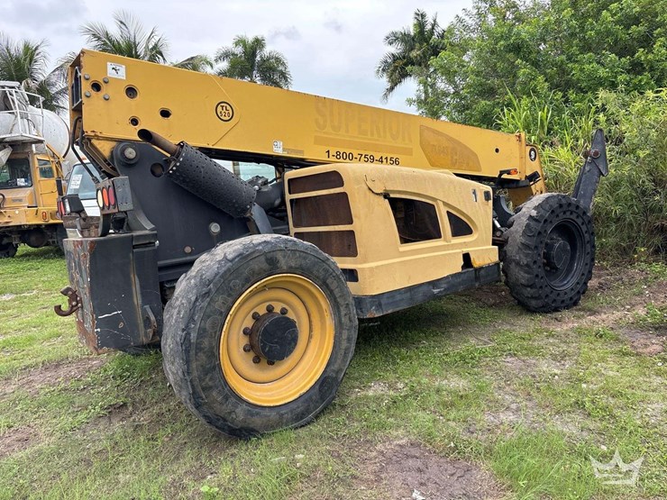 caterpillar-tl943-image-3