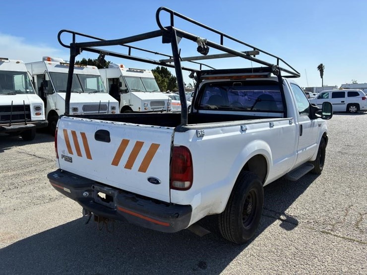 2004-ford-f250-sd-image-3