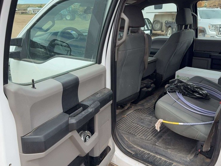 2019-ford-f350-image-26