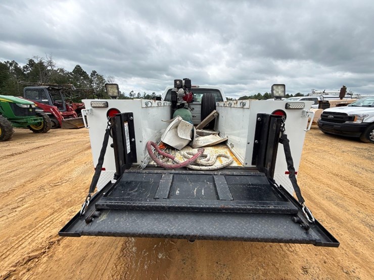 2016-ford-f350-image-7