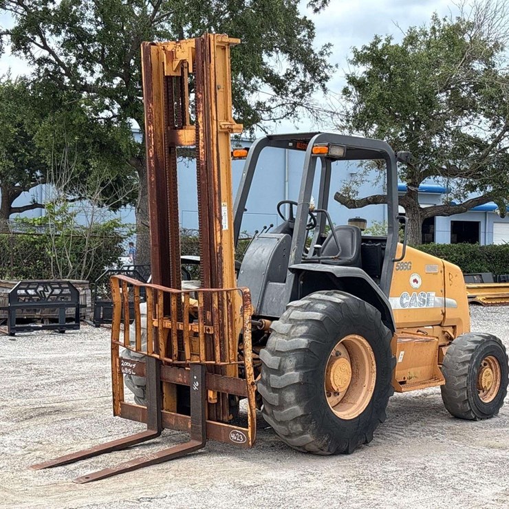 2006 CASE 586G