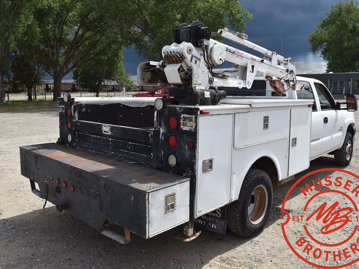 2006-chevrolet-3500-image-27