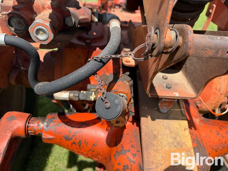 1961-allis-chalmers-d17-image-14