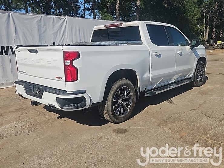 2022-chevrolet-1500-image-5