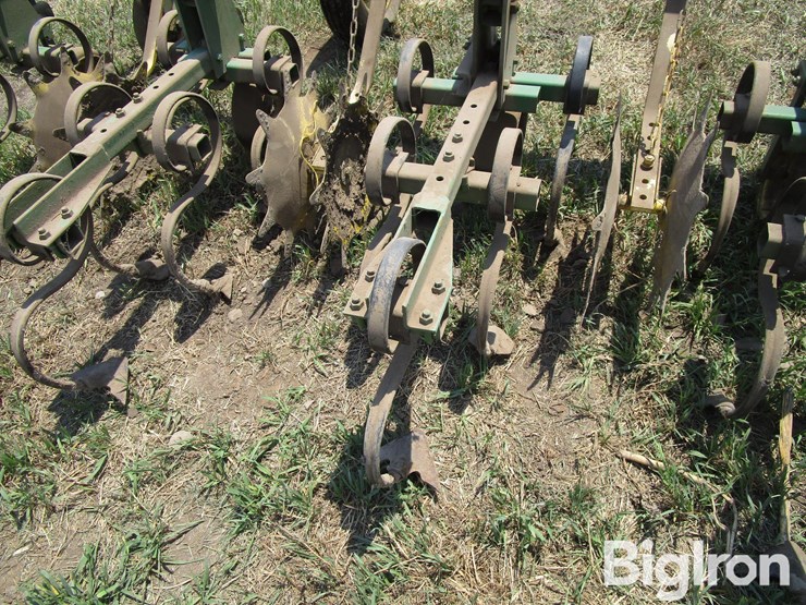 john-deere-825-image-20