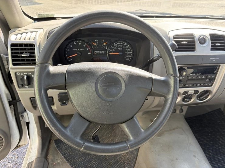 2008-chevrolet-colorado-image-11