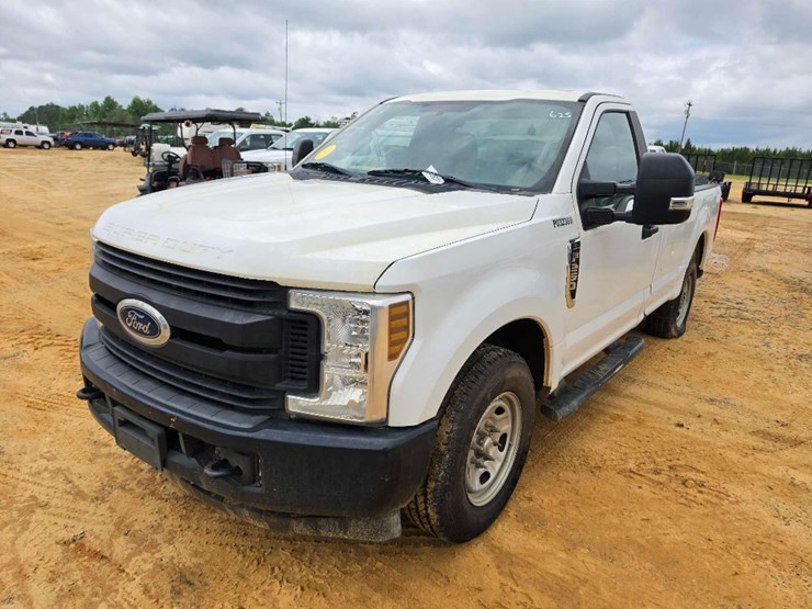 2019-ford-f250-image-1