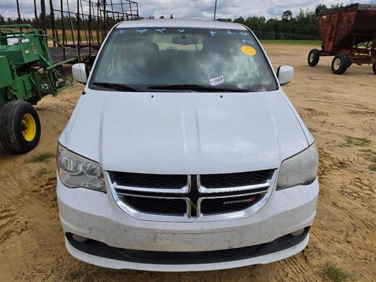 2017-dodge-grand-caravan-image-5
