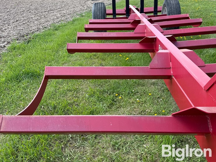 2019-industrias-america-825-round-hay-bale-wagon-image-18