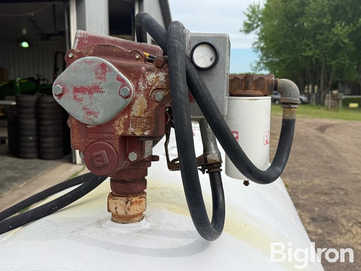 500-gal-diesel-fuel-tank-image-9