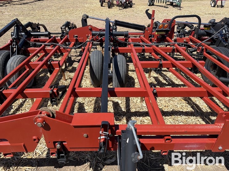 2016-case-ih-200-image-17