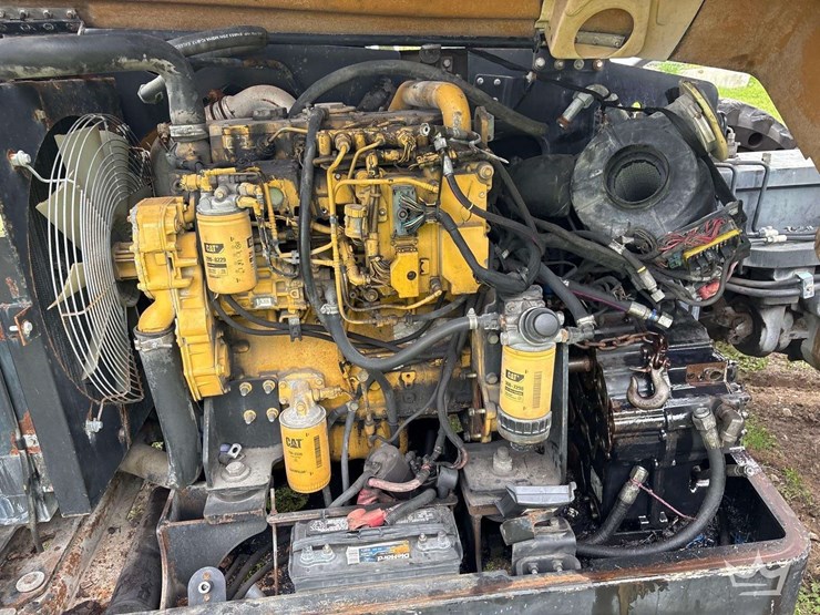 caterpillar-tl943-image-17