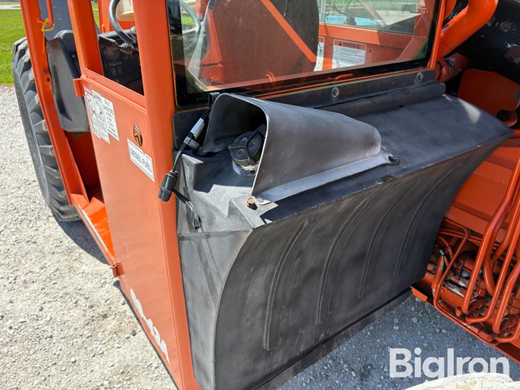 2005-jlg-g9-43a-image-16