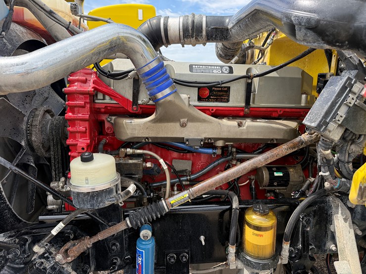 2015-peterbilt-389-image-9