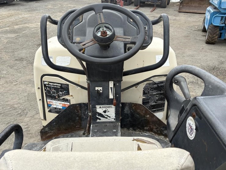 2005-ingersoll-rand-dd28hf-image-14