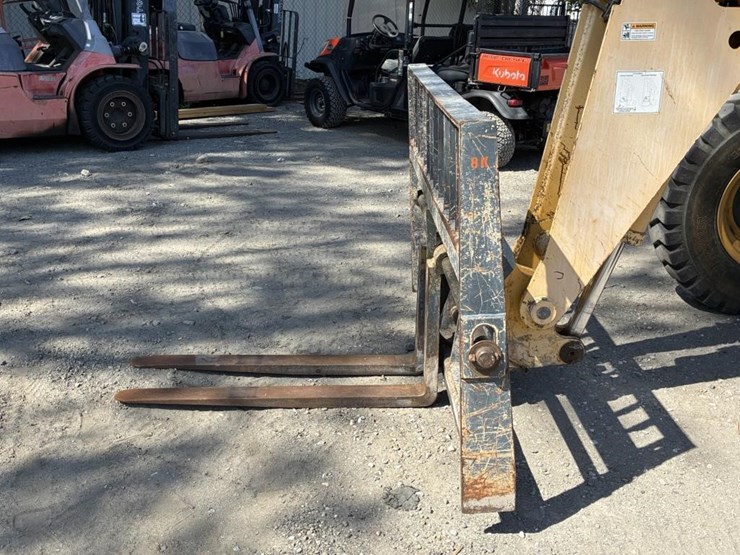 2015-gehl-rs8-42-image-5