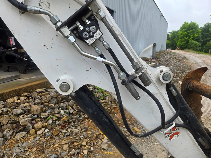 2023-bobcat-e42-image-54
