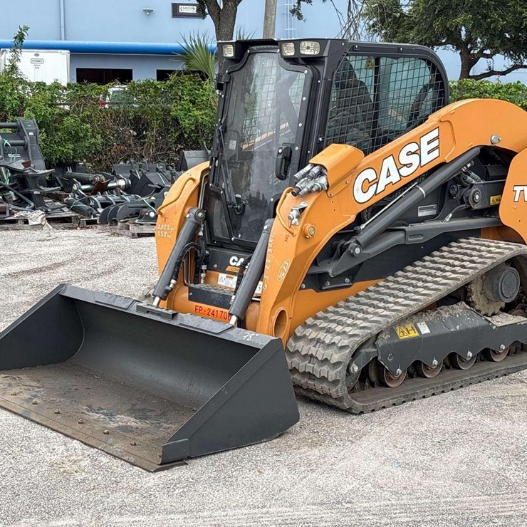2022 CASE TV450B