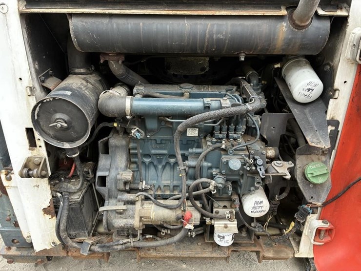 2008-bobcat-s150-image-29