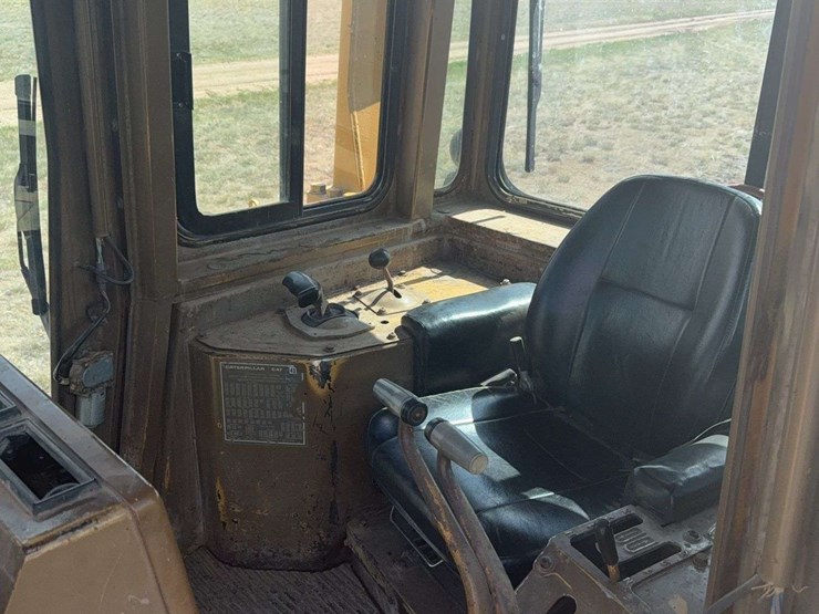 1986-caterpillar-d6h-image-28