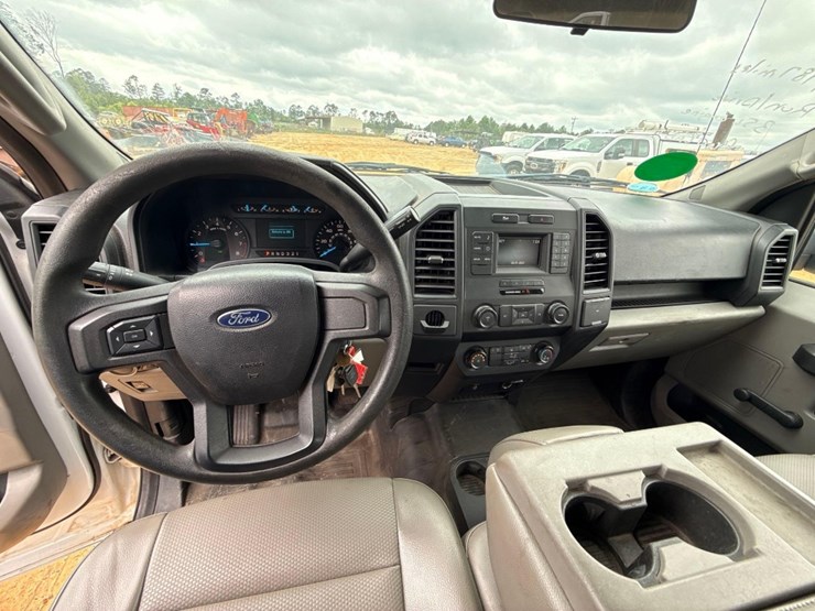 2017-ford-f150-image-17