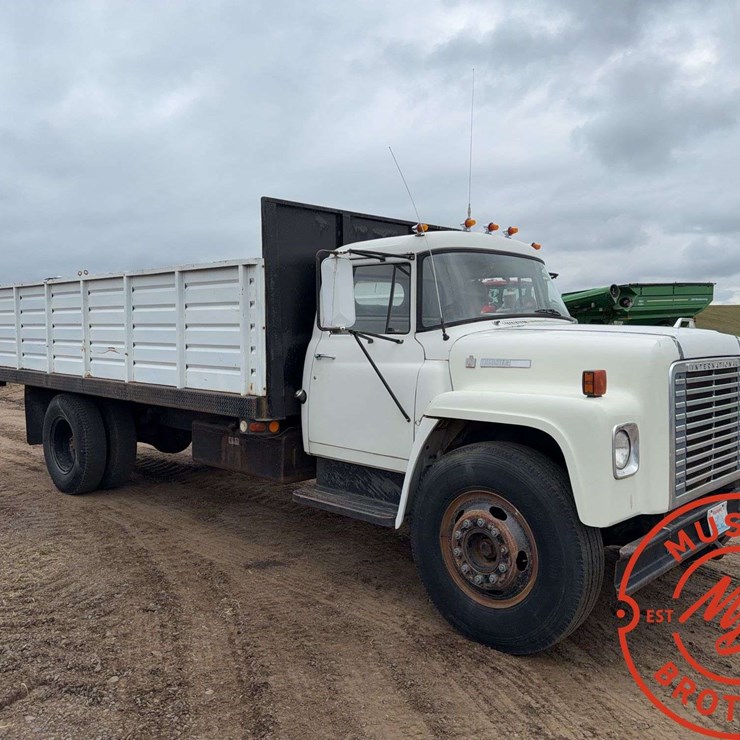 1974 INTERNATIONAL 345